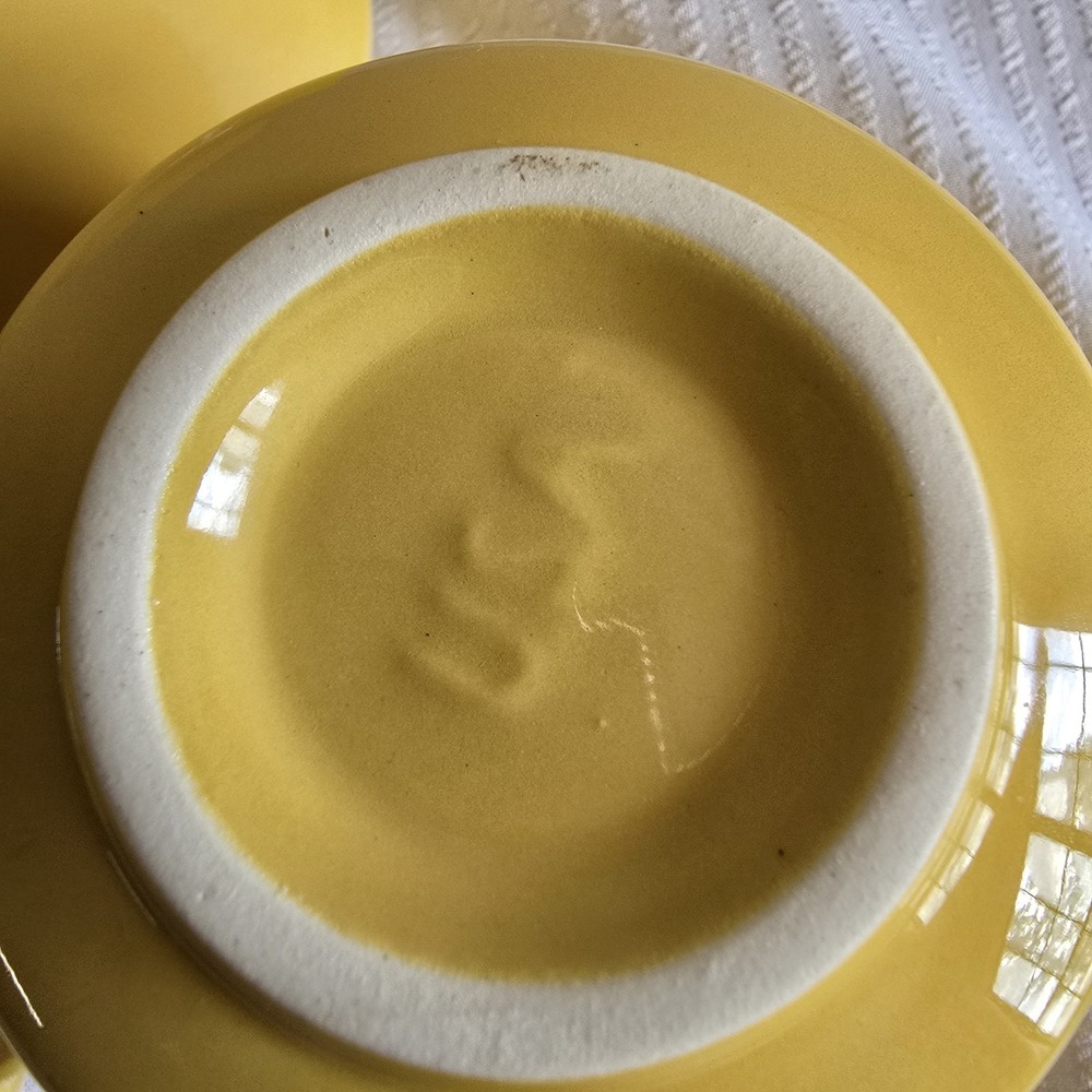 MCM 1970's Vintage US Ceramic Sunshine Yellow Coffee Mug/ Tea Cup Set Of Three - Picture 4 of 7